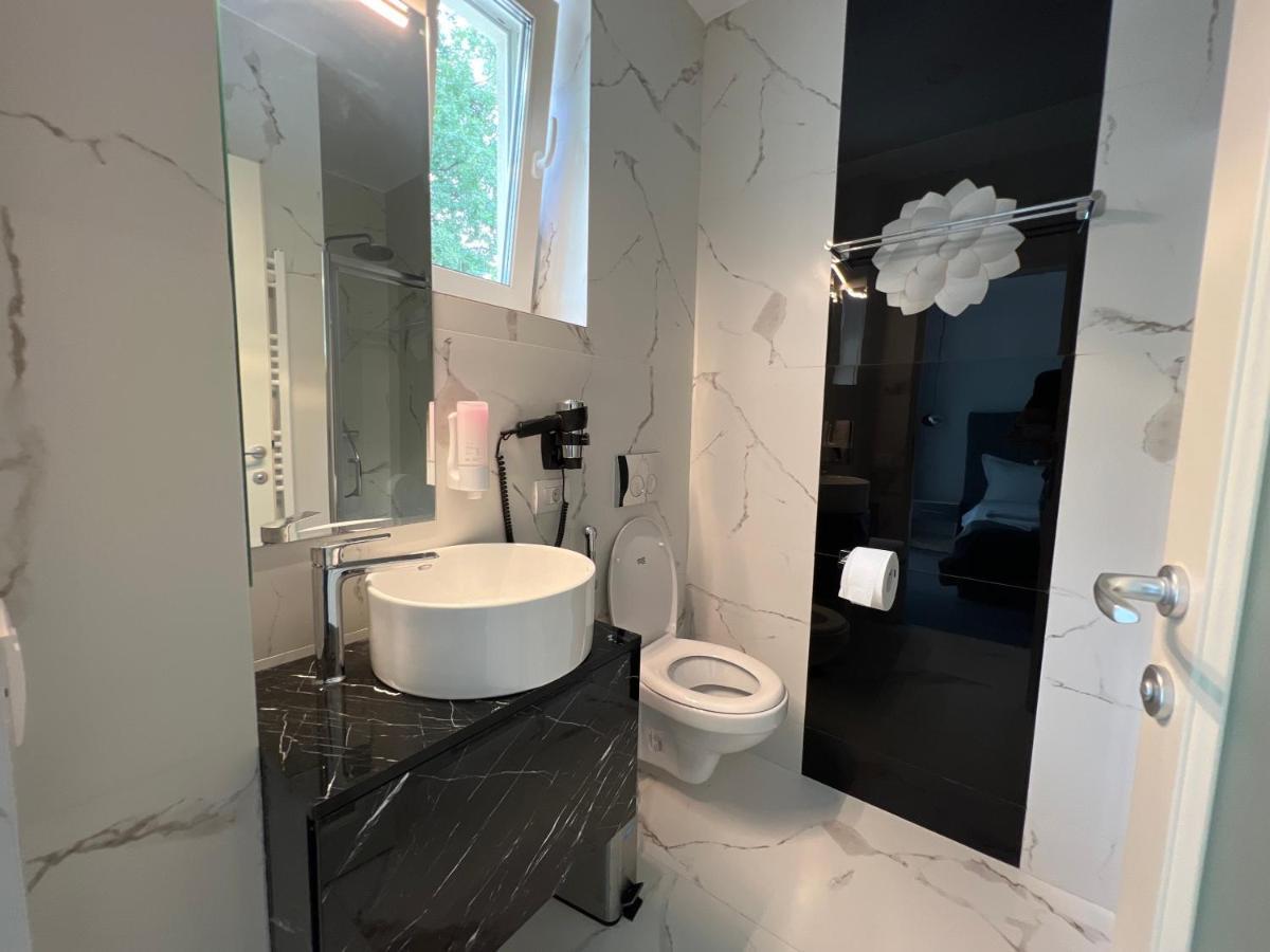 Ocaua Lui Cuza Hotel Tecuci Buitenkant foto